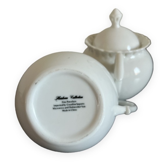Heirloom Collection by Coastline Imports White Porcelain‎ Sugar and Creamer Set - Picture 4 of 9